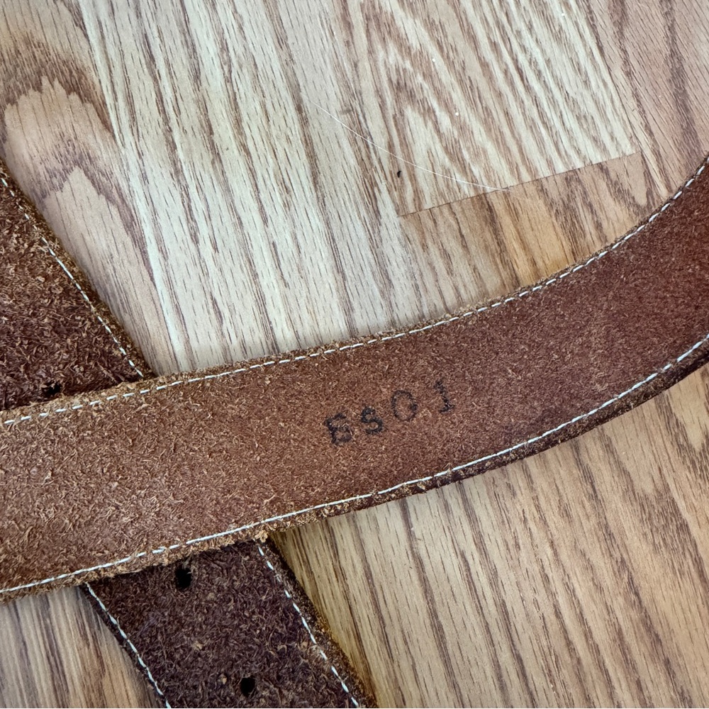Vintage Montana Silversmith Initial Letter F Silver and Gold Buckle Leather Belt - Picture 6 of 6